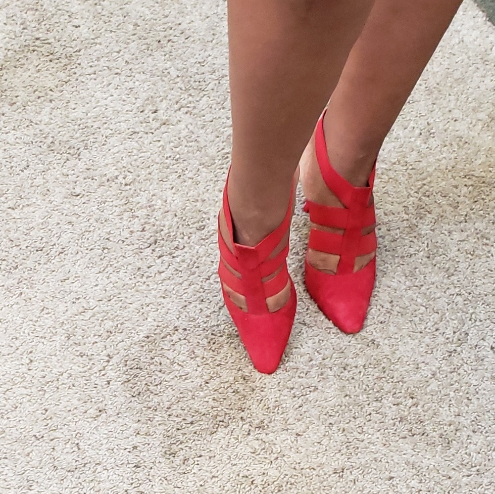 Red heeled